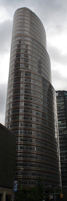 The Lipstick Building at 885 Third Avenue, Manhattan, where Madoff's investment-advisory operation ran from the 17th floor